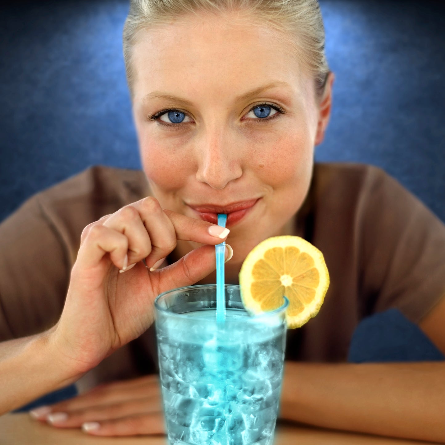 Turquoise Glow Straws for Party Drinks (25 Per pack)