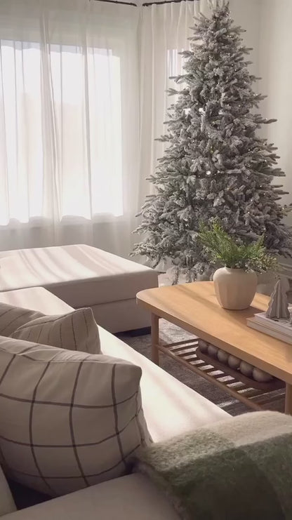 Realistic Trending Artificial Christmas Tree